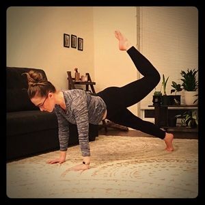 Meet your Posher, Becca